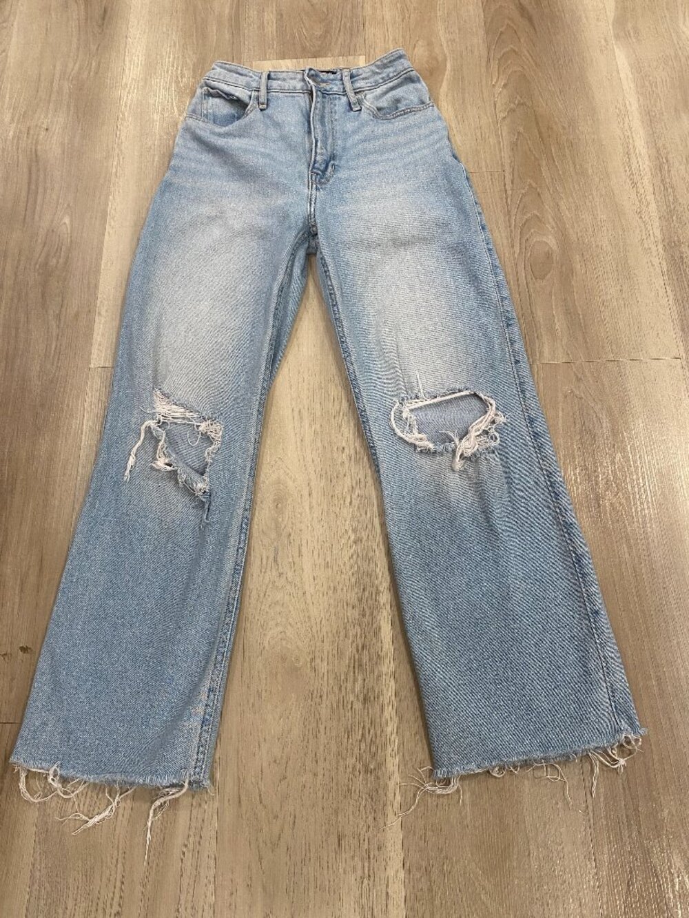 Hollister Ultra High-Rise Dad Jeans 00R W23 Distressed Ripped Raw Hem Light Wash